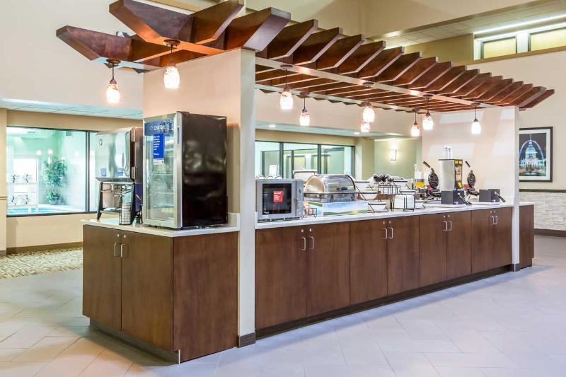 Quality Il - St Louis Inn 3*